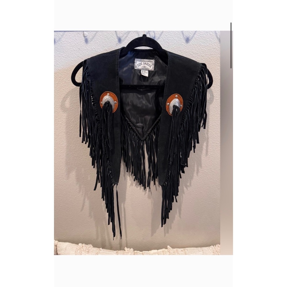 Side Saddle Fringe Vest Womens OS Black Pig Suede Concho Western Cropped V-Hem